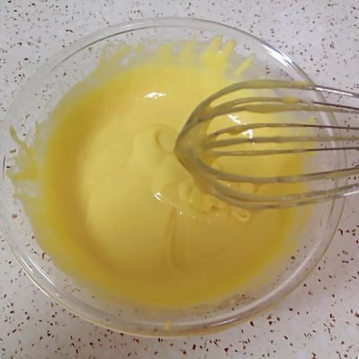 酸奶開花蛋糕，爽滑細(xì)膩，口感特別好，快來學(xué)！